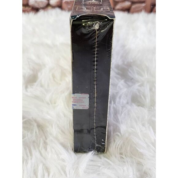 A River Runs Through It Sealed-VHS - Picture 3 of 3